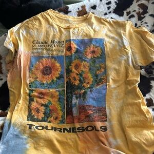 slightly tie dye graphic tee